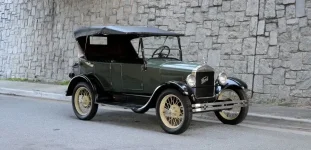 ford-model-t-touring-1927_as5i.webp